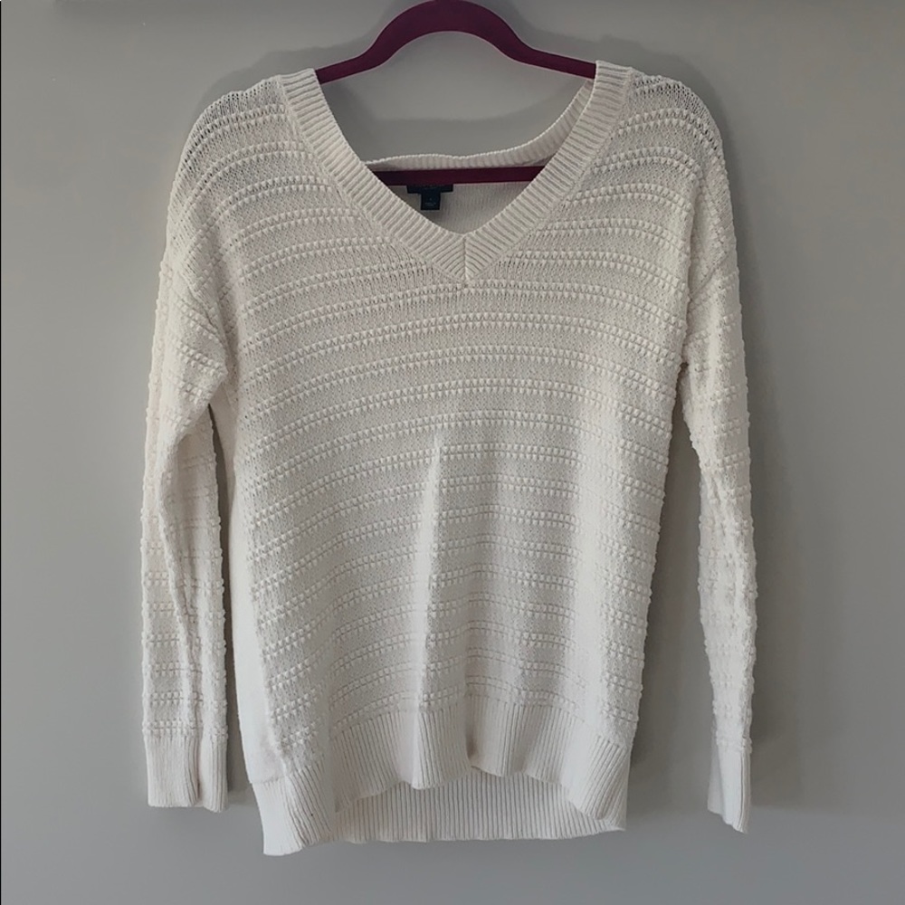 ANN TAYLOR White knit sweater